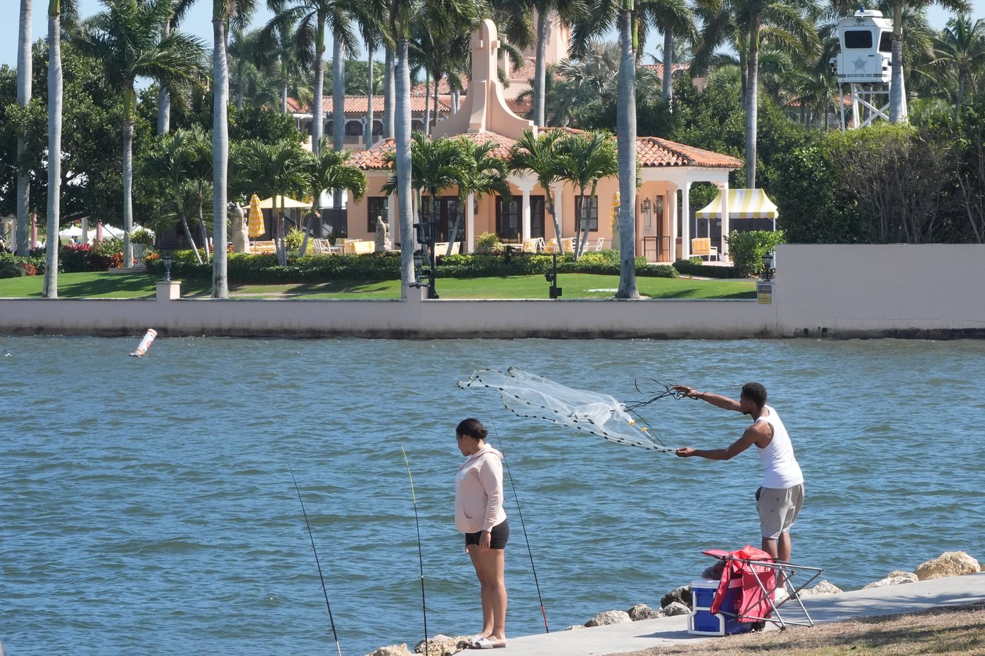 Armed man shot and killed at Mar-a-Lago was never interested in politics or guns, cousin says | iNFOnews.ca Armed man shot and killed at Mar-a-Lago was never interested in politics or guns, cousin says | iNFOnews.ca