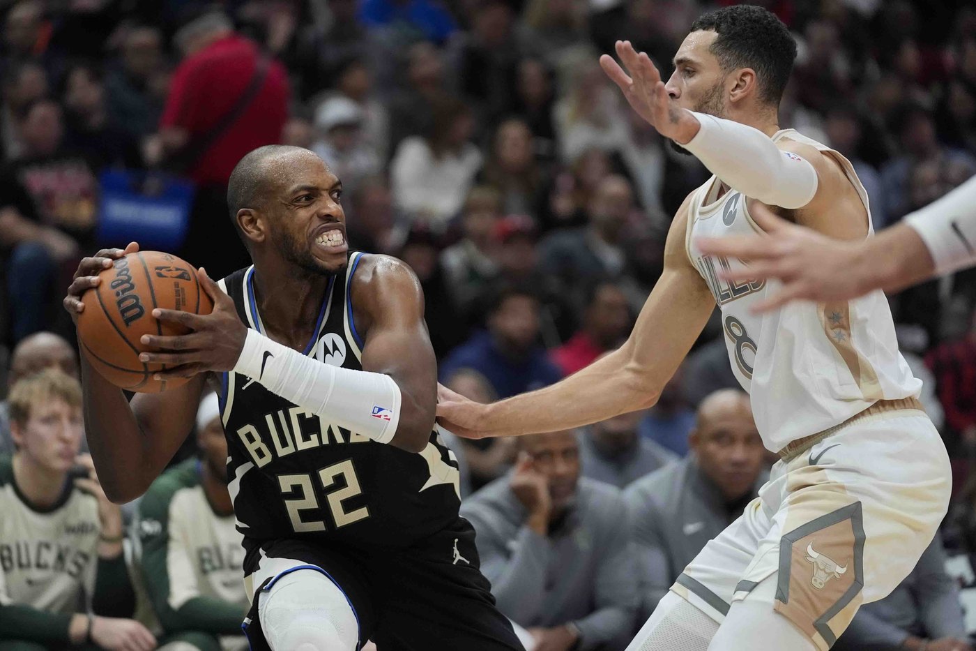 Giddey's triple-double sends Bulls to 116-111 win over Bucks | iNFOnews.ca