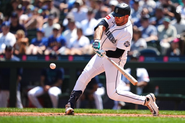 Mariners place outfielder Luke Raley on the injured list with left forearm strain | iNFOnews.ca