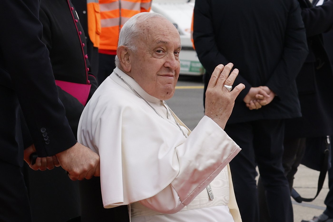 Pope ends troubled Belgium visit by doubling down on abortion and women and praising abuse victims | iNFOnews.ca Pope ends troubled Belgium visit by doubling down on abortion and women and praising abuse victims | iNFOnews.ca