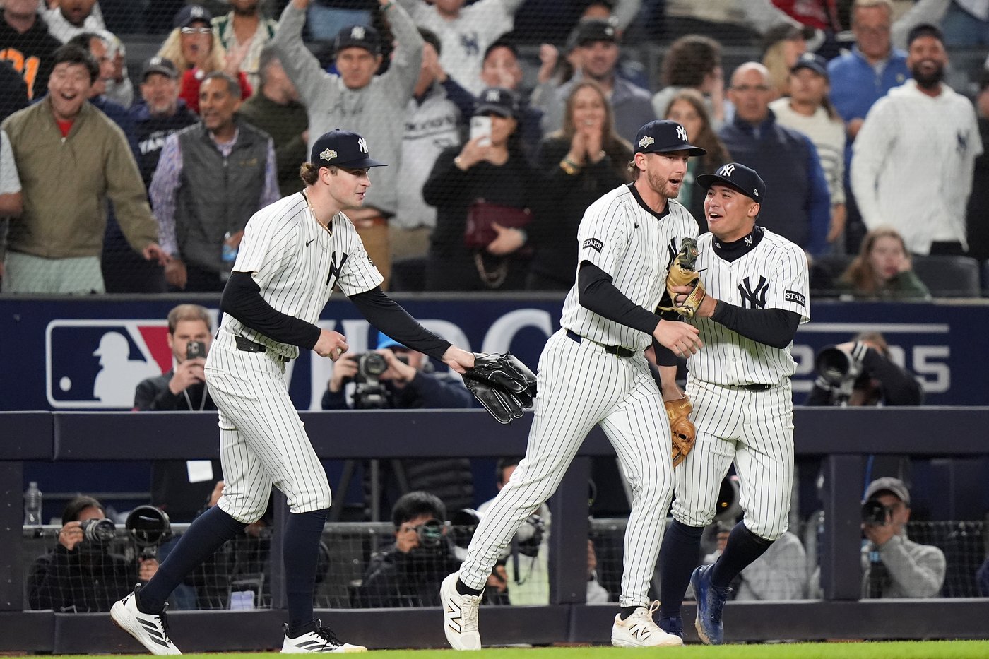 Ryan McMahon flips head over heels into Red Sox dugout to make highlight-reel catch for Yankees | iNFOnews.ca