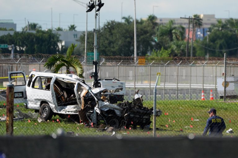 Victims of Miami cargo jet crash were in van used by plane cleaners | iNFOnews.ca