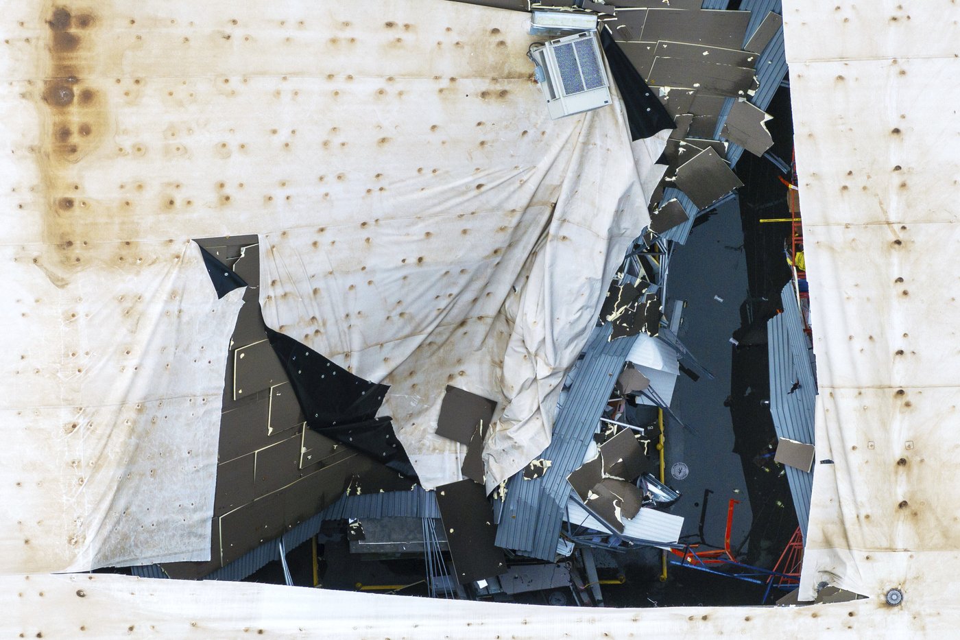 Storms kill 1, injure another and displace hundreds of inmates in Nebraska | iNFOnews.ca Storms kill 1, injure another and displace hundreds of inmates in Nebraska | iNFOnews.ca