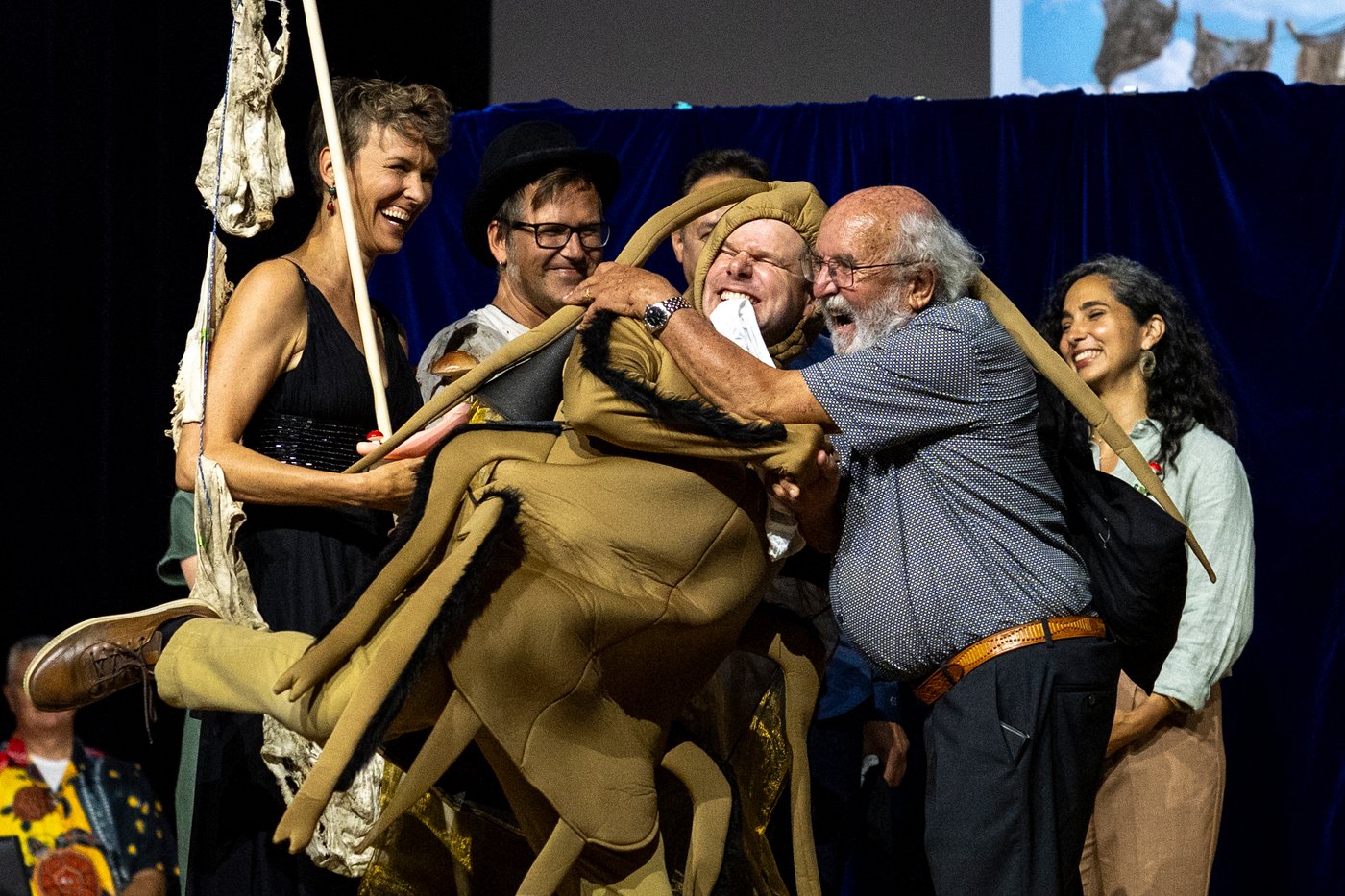 Scientists studying cockroach milk and nose-blowing win Ig Nobel prizes for quirky science | iNFOnews.ca