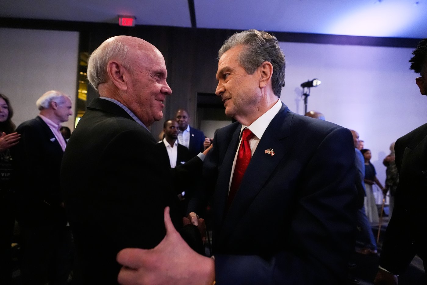 Georgia Republicans dig in for runoffs for Senate and governor as campaigns go into overtime | iNFOnews.ca Georgia Republicans dig in for runoffs for Senate and governor as campaigns go into overtime | iNFOnews.ca