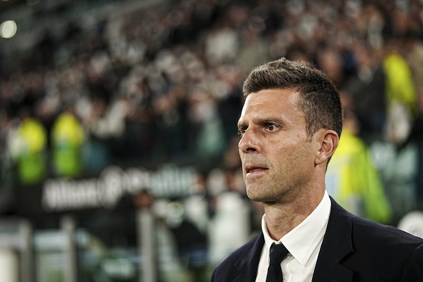 Milan holds on with 10 men to edge Udinese while Juventus beats 10-man Lazio | iNFOnews.ca