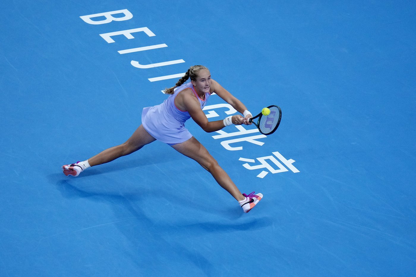 Muchova ends Sabalenka's 15-match winning streak in China Open quarterfinals | iNFOnews.ca