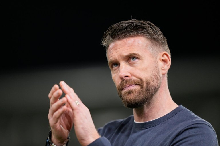 Wolves, winless and last in Premier League, hires Rob Edwards as manager | iNFOnews.ca