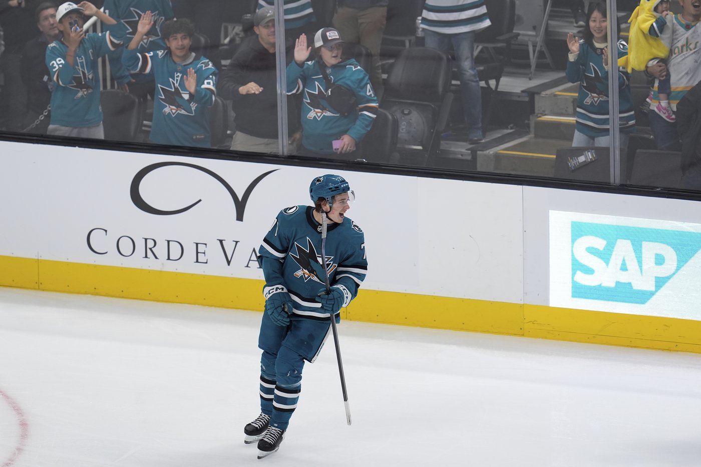 Sharks' Macklin Celebrini returns to team activities as he works his way back from injury | iNFOnews.ca Sharks' Macklin Celebrini returns to team activities as he works his way back from injury | iNFOnews.ca