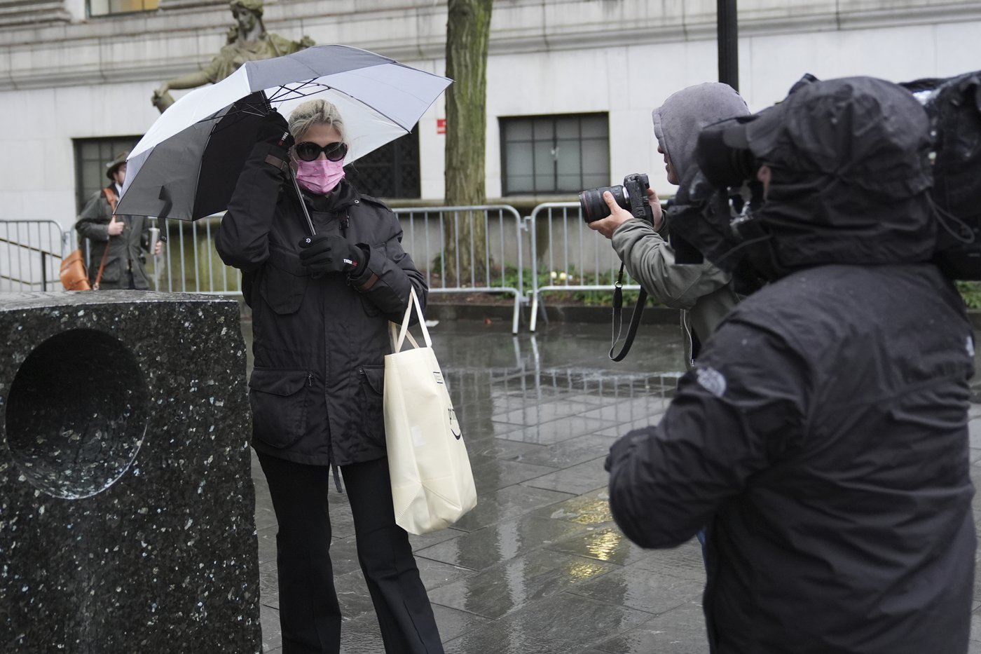 Deliberations to resume Monday at bribery trial of Nadine Menendez, wife of ex-US Sen. Bob Menendez | iNFOnews.ca Deliberations to resume Monday at bribery trial of Nadine Menendez, wife of ex-US Sen. Bob Menendez | iNFOnews.ca