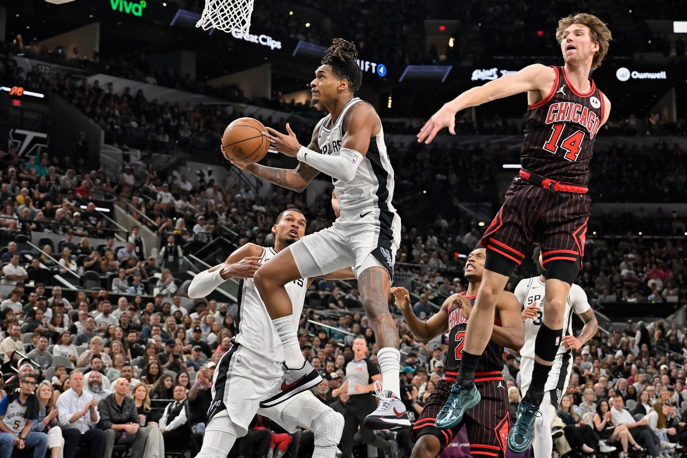 Victor Wembanyama fuels Spurs to 129-114 win over Bulls | iNFOnews.ca Victor Wembanyama fuels Spurs to 129-114 win over Bulls | iNFOnews.ca