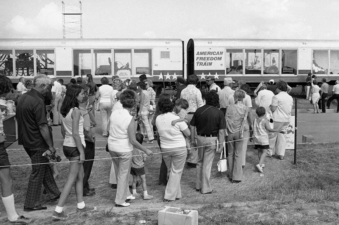How Americans celebrated the bicentennial - with fireworks, a Freedom Train and Farrah | iNFOnews.ca How Americans celebrated the bicentennial - with fireworks, a Freedom Train and Farrah | iNFOnews.ca