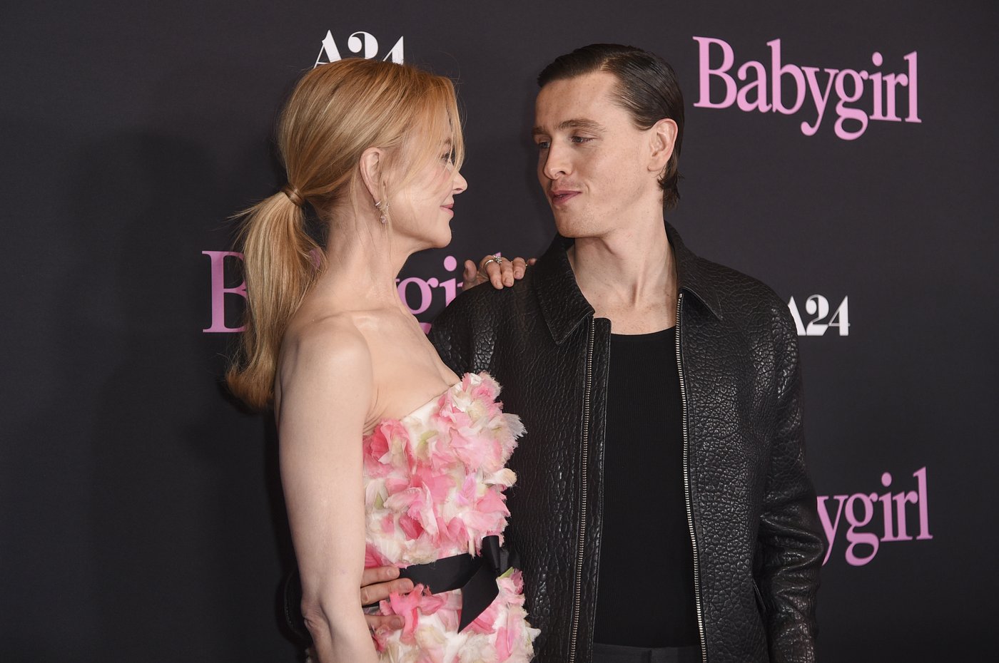 Harris Dickinson toys with ambiguity in ‘Babygirl,’ and keeps a secret from Nicole Kidman | iNFOnews.ca