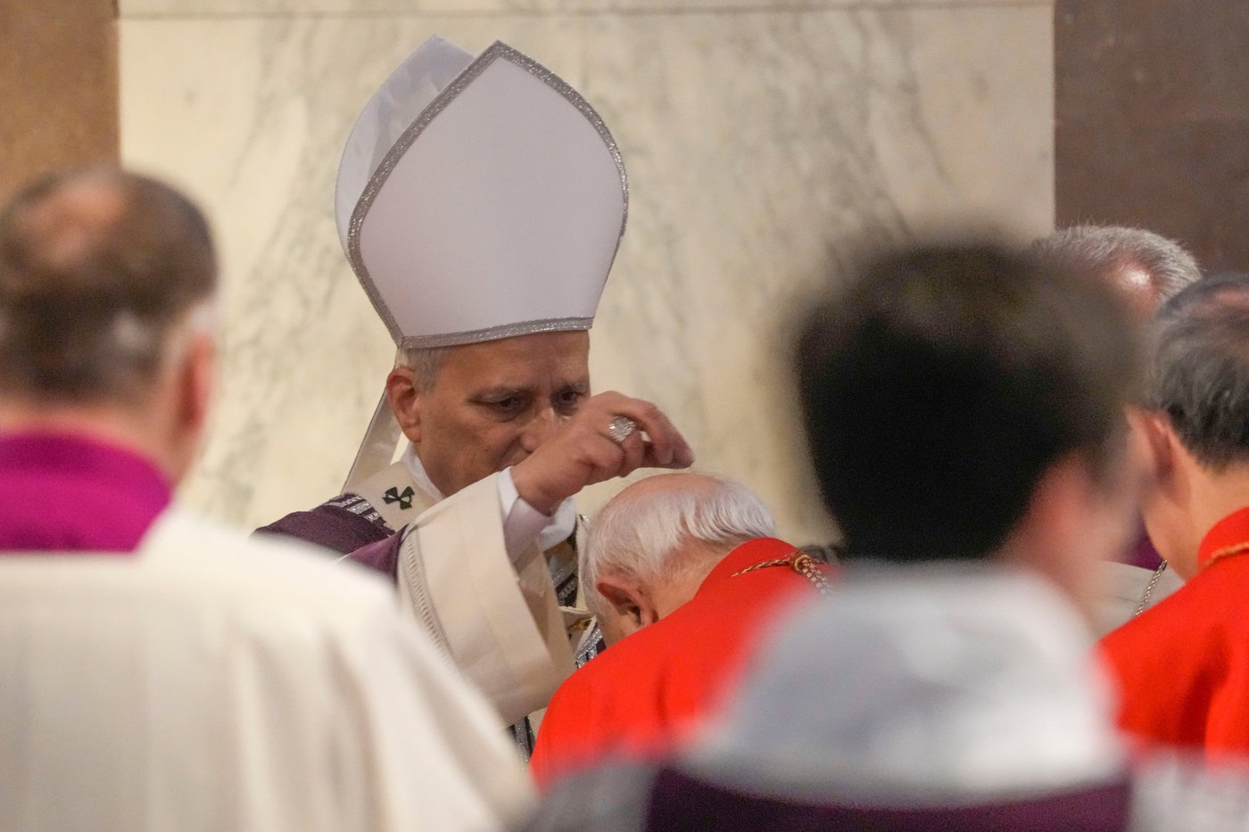 Pope laments 'ashes of international law' left by today's conflicts in Ash Wednesday liturgy | iNFOnews.ca