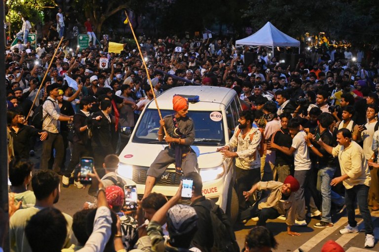 India protest movement holds capital sit-in as police crack down on demonstrators | iNFOnews.ca