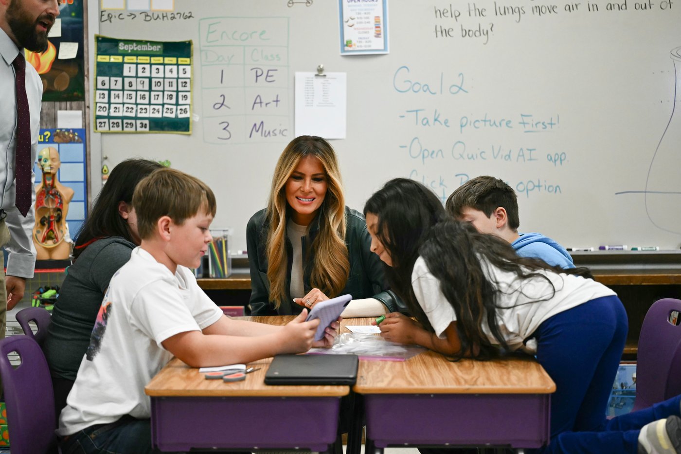 As AI debate flares, Melania Trump touts the technology as she tours North Carolina school | iNFOnews.ca As AI debate flares, Melania Trump touts the technology as she tours North Carolina school | iNFOnews.ca