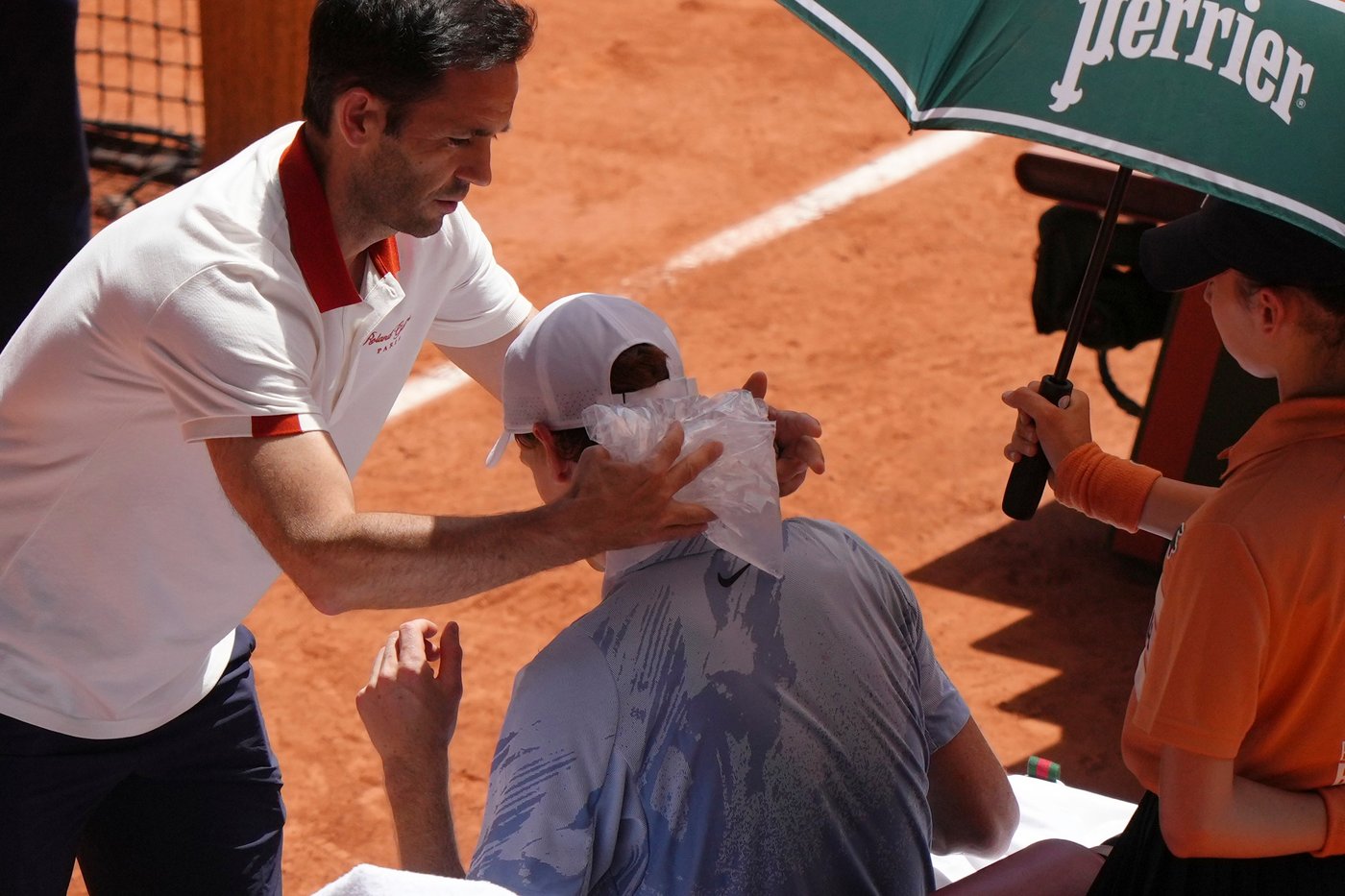 Jannik Sinner's French Open defeat was latest in series of issues with heat and cramps | iNFOnews.ca