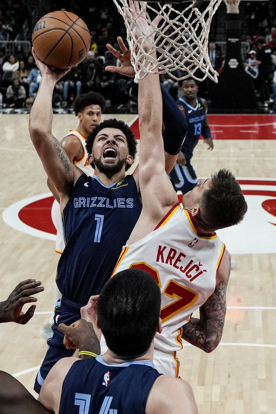 Bane and Pippen combine for 45 points, Grizzlies cruise past Hawks 128-112 | iNFOnews.ca