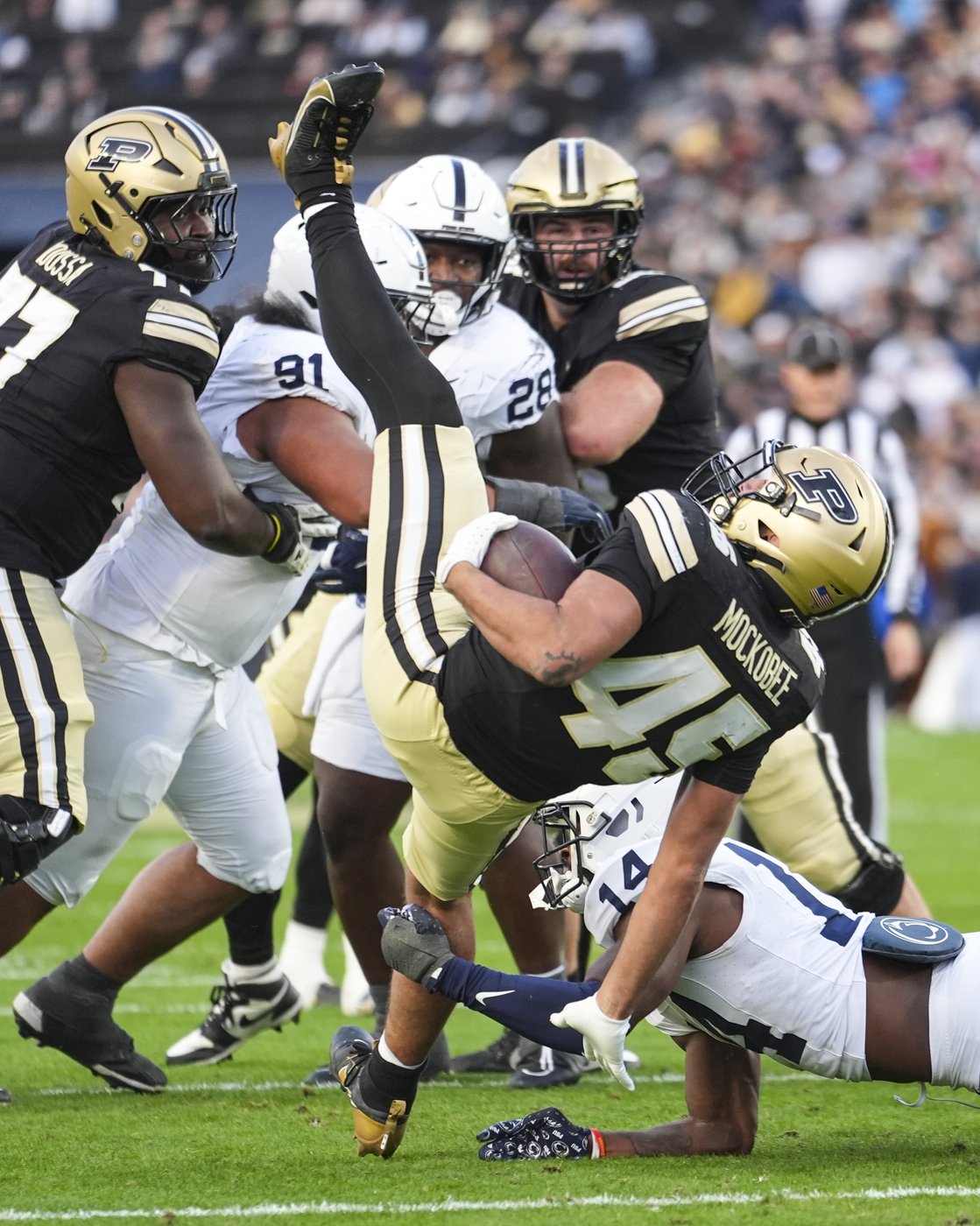 No. 10 Indiana looks to rebound from 1st loss and clinch playoff spot against reeling Purdue | iNFOnews.ca