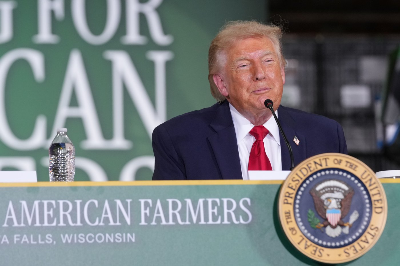 Trump dismisses idea that Iran betrays his 'no new wars' campaign message | iNFOnews.ca