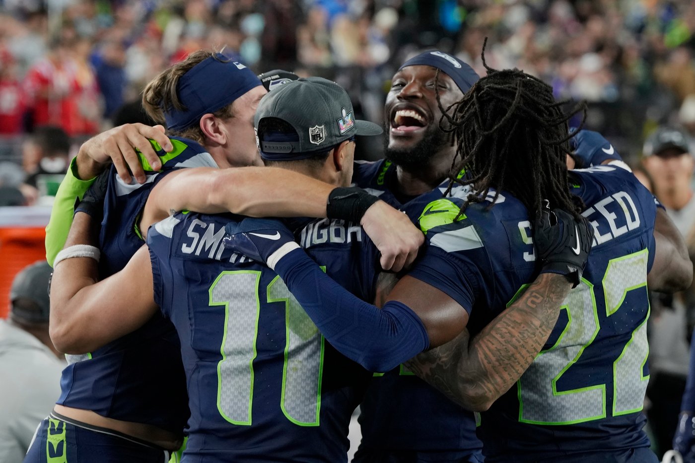 The Seahawks open their title defense with a rare Week 1 Super Bowl rematch vs the Patriots | iNFOnews.ca