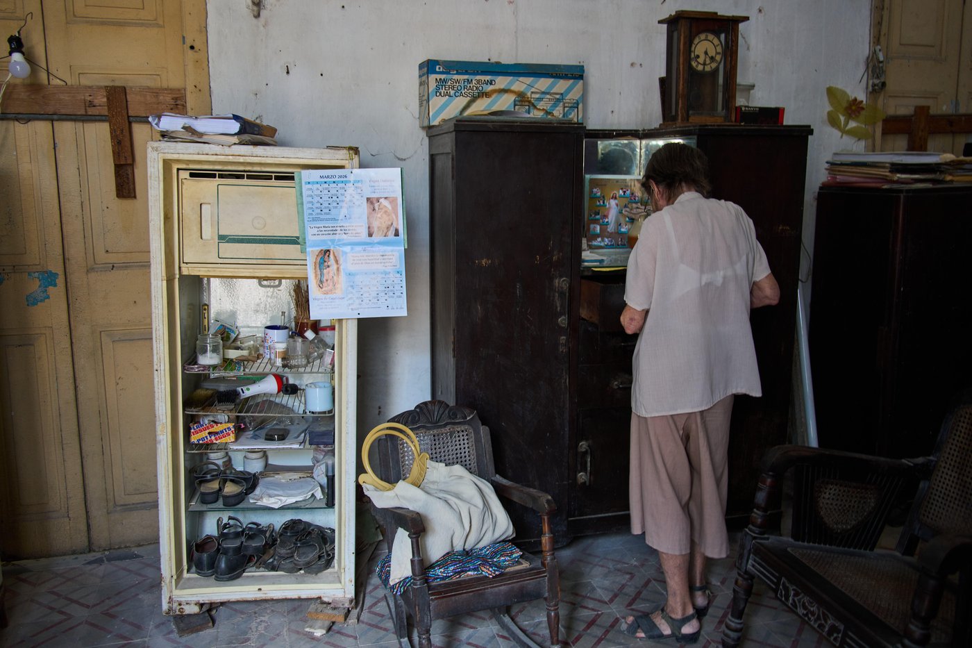 PHOTO ESSAY: AP photos capture elderly Cubans coping with deepening economic crisis | iNFOnews.ca