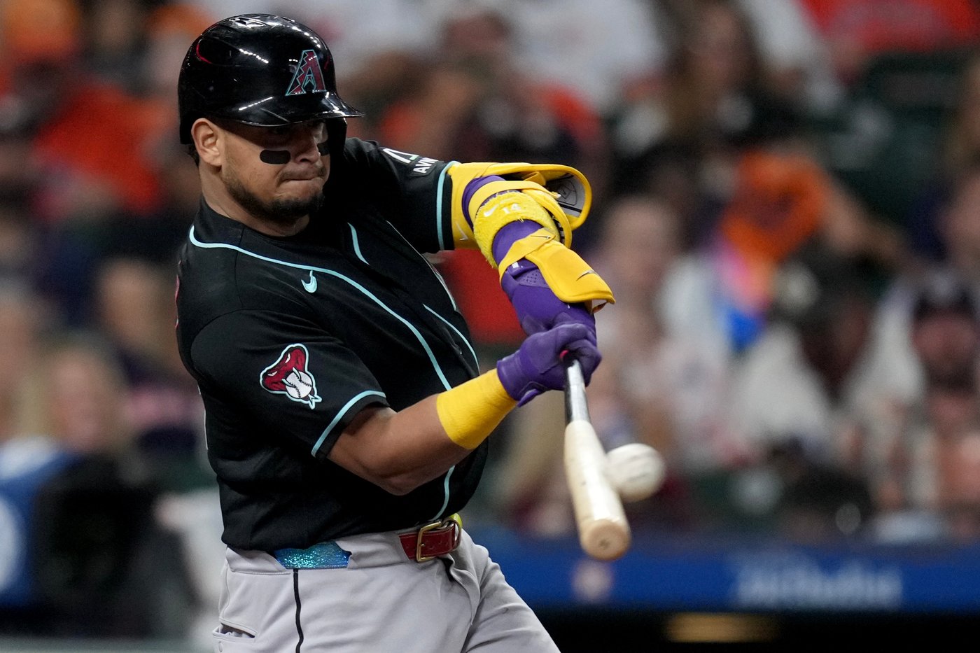 Moreno's go-ahead RBI single in 10th gives D-Backs 4-3 win over Astros | iNFOnews.ca