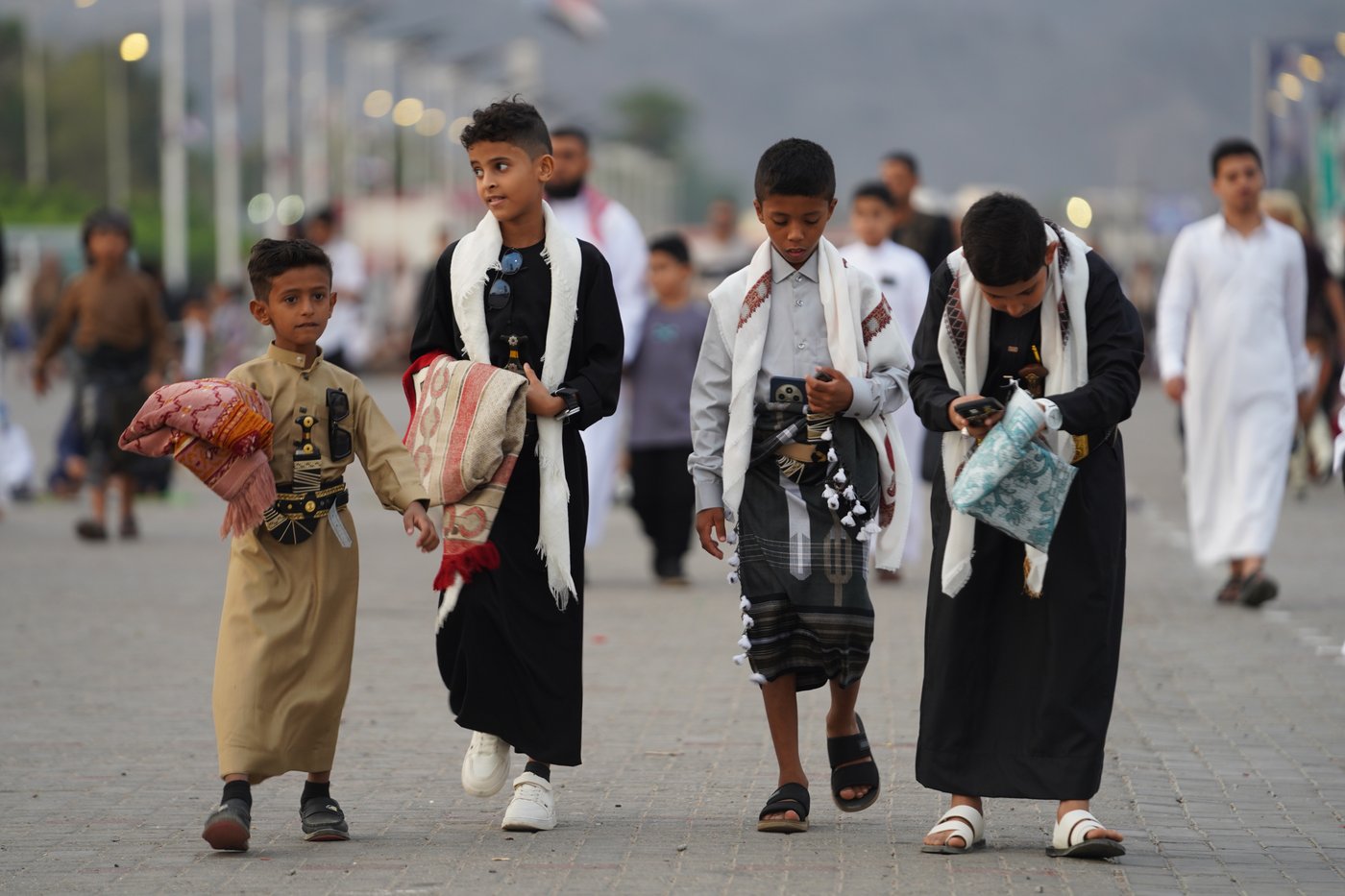 A look at celebrations for Eid al-Fitr around the world, in photos | iNFOnews.ca