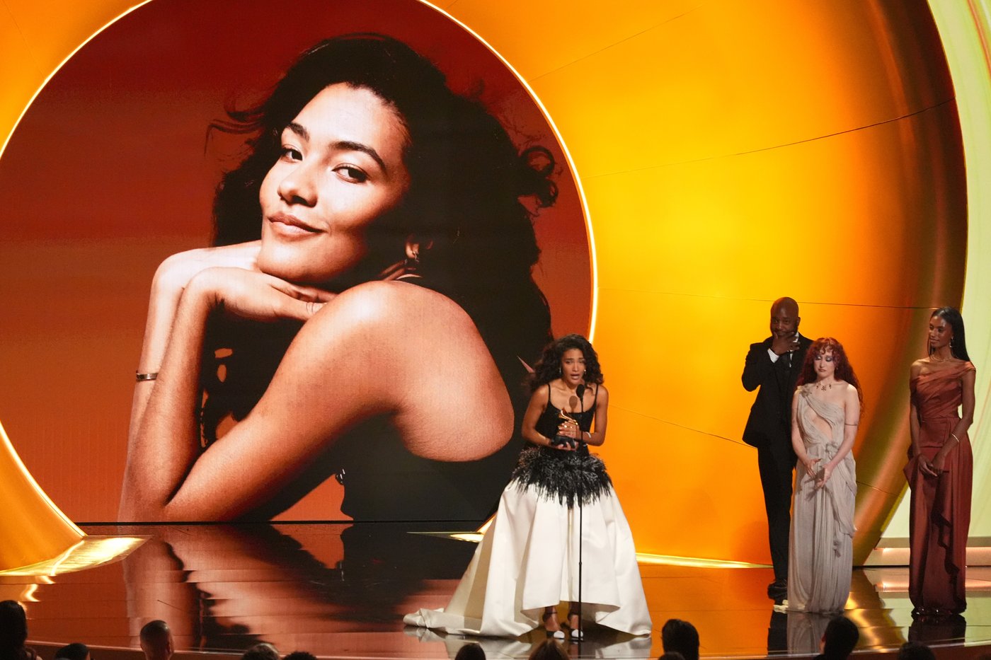 Olivia Dean wins best new artist at the 2026 Grammy Awards | iNFOnews.ca Olivia Dean wins best new artist at the 2026 Grammy Awards | iNFOnews.ca