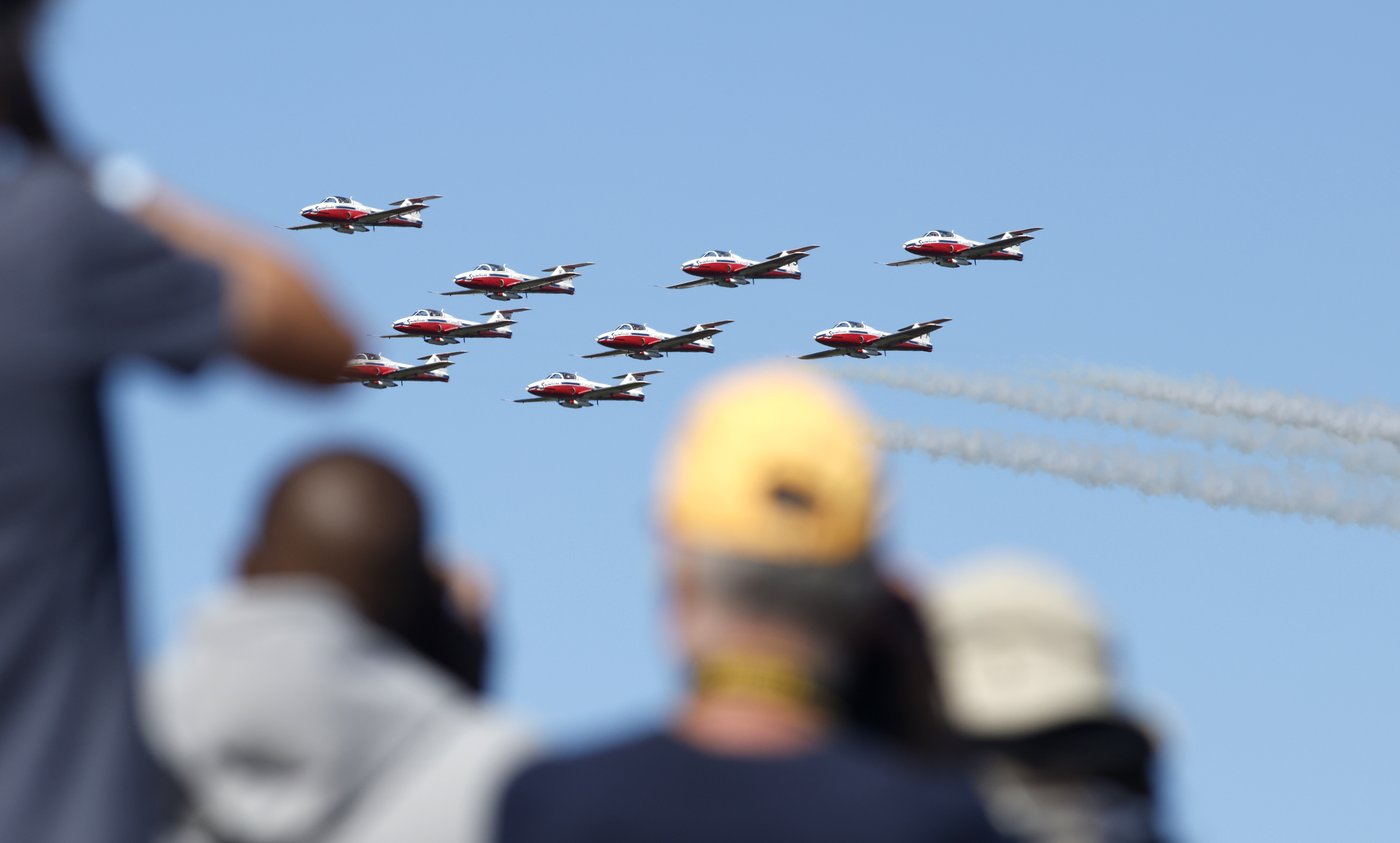 'Goodbye to a good friend': Snowbirds' final show to be livestreamed today | iNFOnews.ca 'Goodbye to a good friend': Snowbirds' final show to be livestreamed today | iNFOnews.ca