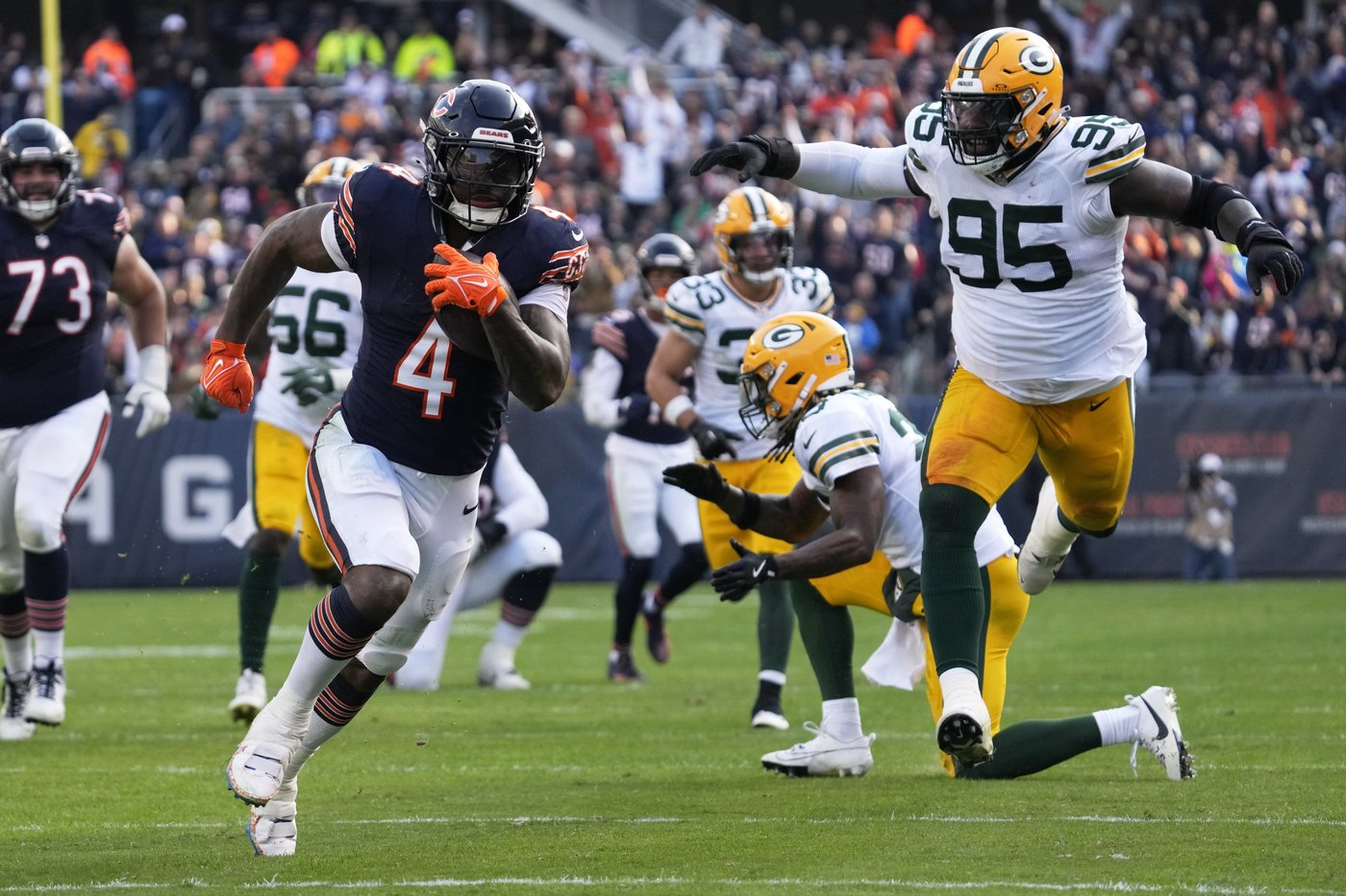 Bears' offense looks better with Thomas Brown calling the plays during another tough loss | iNFOnews.ca Bears' offense looks better with Thomas Brown calling the plays during another tough loss | iNFOnews.ca