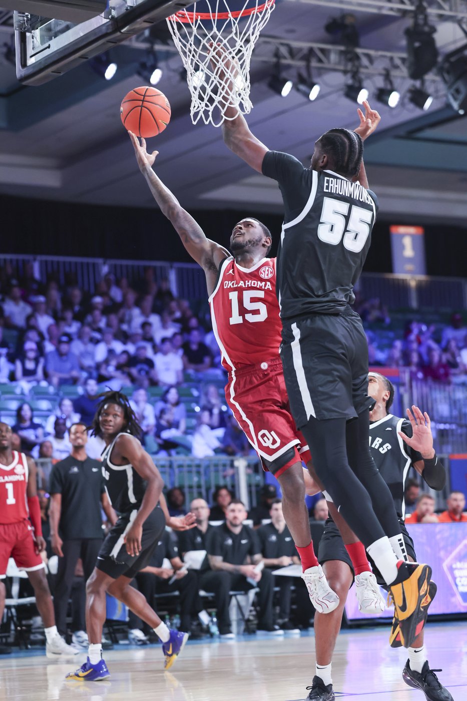 Oklahoma hangs on to beat Providence 79-77 in wild finish at Battle 4 Atlantis | iNFOnews.ca