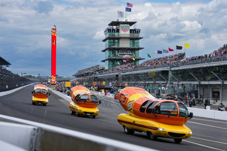 Oscar Mayer's Wienermobile race is coming back to the Indy 500 | iNFOnews.ca