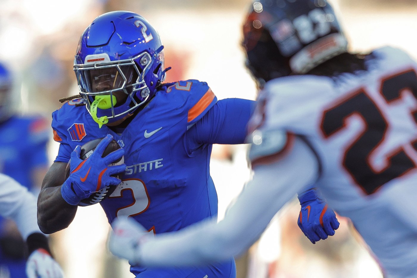 What are the matchups in college football's conference championship games? | iNFOnews.ca