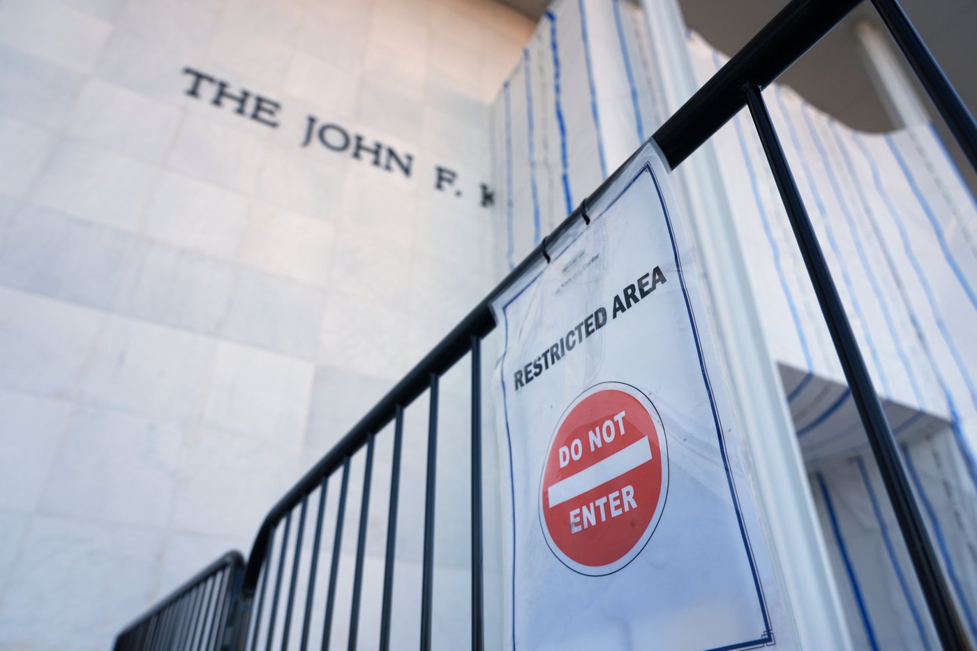 Kennedy Center will close for renovations after judge blocks returning Trump's name to building | iNFOnews.ca
