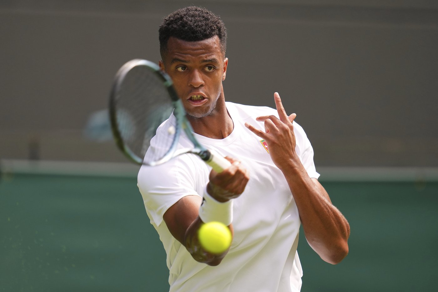 Taylor Fritz wins resumed Wimbledon match in which Mpetshi Perricard hit a record 153 mph serve | iNFOnews.ca