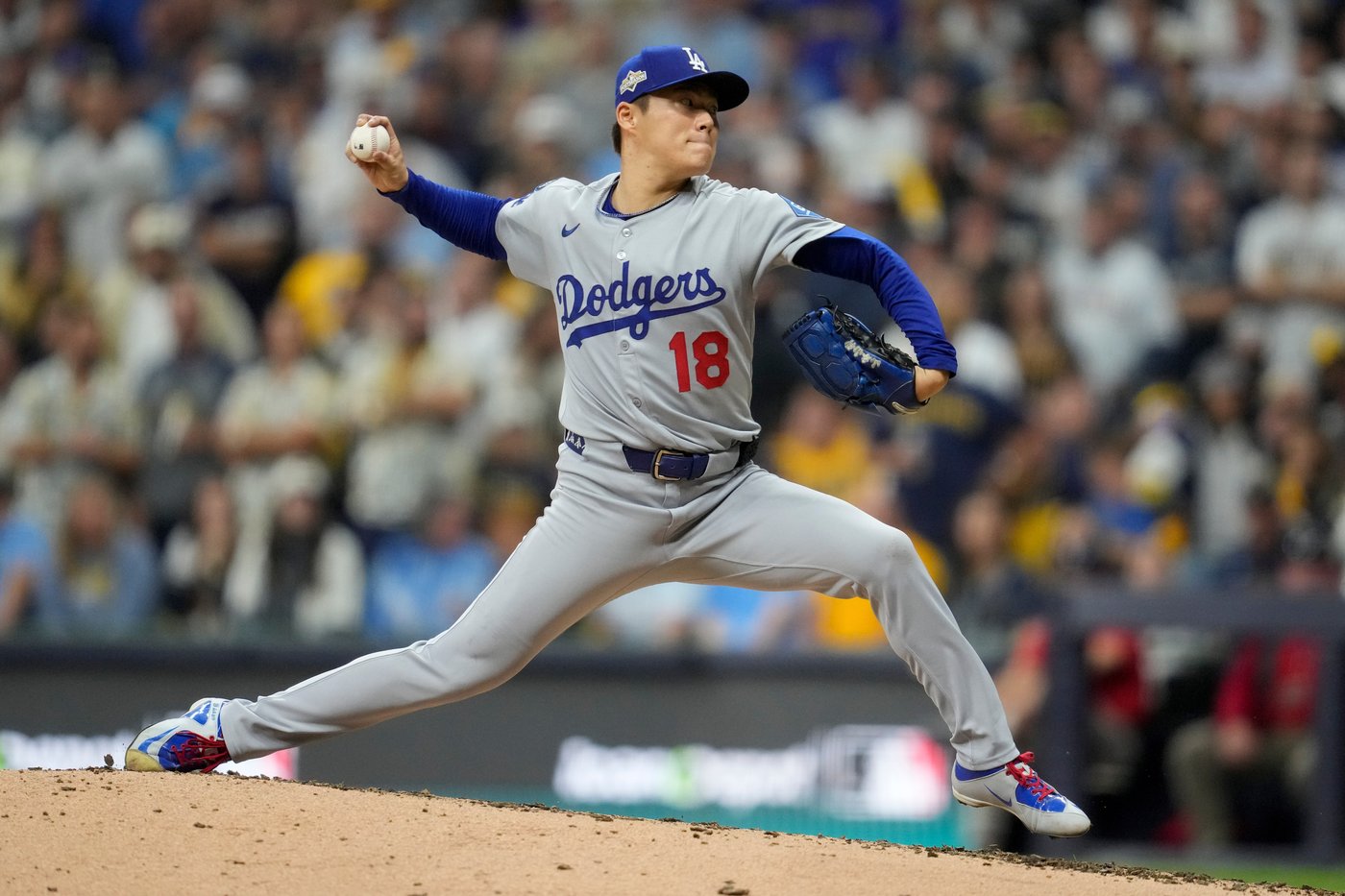 Yamamoto throws 3-hitter, Dodgers beat Brewers 5-1 to grab 2-0 NLCS lead | iNFOnews.ca Yamamoto throws 3-hitter, Dodgers beat Brewers 5-1 to grab 2-0 NLCS lead | iNFOnews.ca