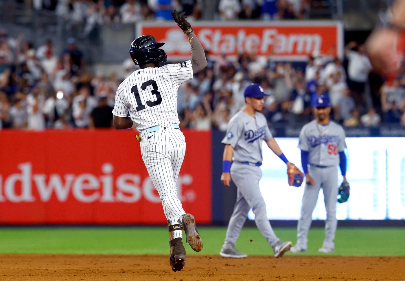 Jazz Chisholm Jr. hits tiebreaking homer in 8th and Yankees beat Dodgers 2-1 to split doubleheader | iNFOnews.ca