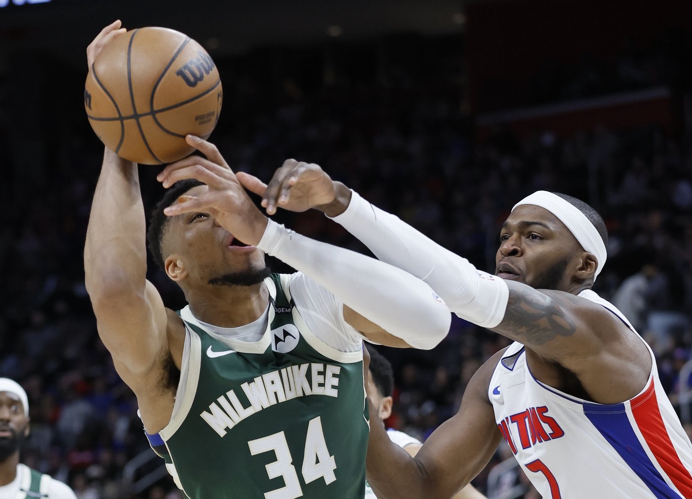 Antetokounmpo's 11th triple-double lifts Bucks to 125-119 win over Pistons to secure No. 5 seed | iNFOnews.ca Antetokounmpo's 11th triple-double lifts Bucks to 125-119 win over Pistons to secure No. 5 seed | iNFOnews.ca