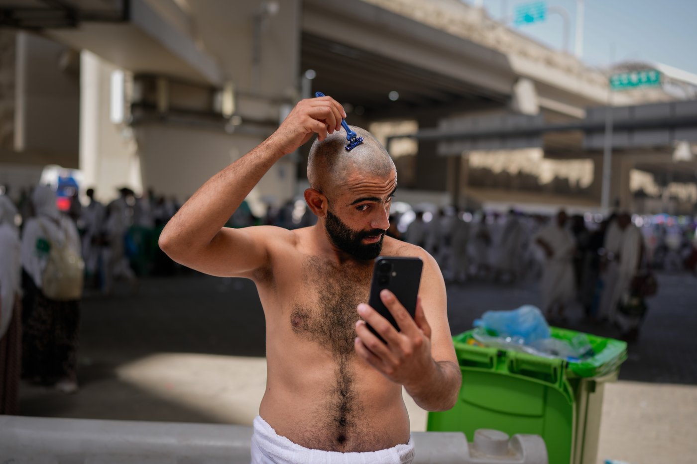 Hajj pilgrims perform rituals in soaring heat as Eid al-Adha celebrations begin | iNFOnews.ca Hajj pilgrims perform rituals in soaring heat as Eid al-Adha celebrations begin | iNFOnews.ca