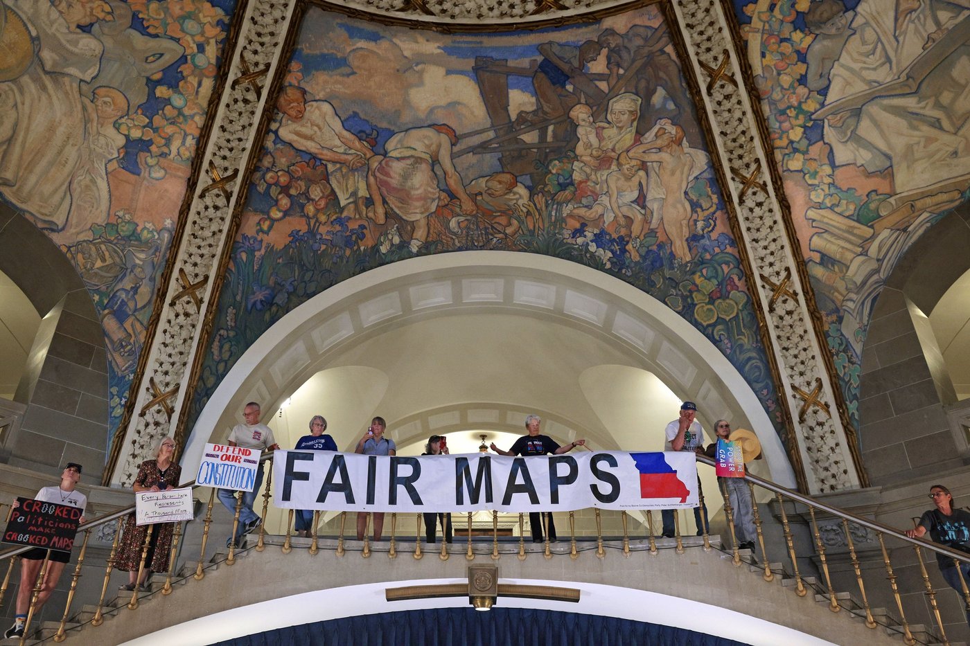 Missouri Senate passes Trump-backed plan that could help Republicans win an additional US House seat | iNFOnews.ca Missouri Senate passes Trump-backed plan that could help Republicans win an additional US House seat | iNFOnews.ca