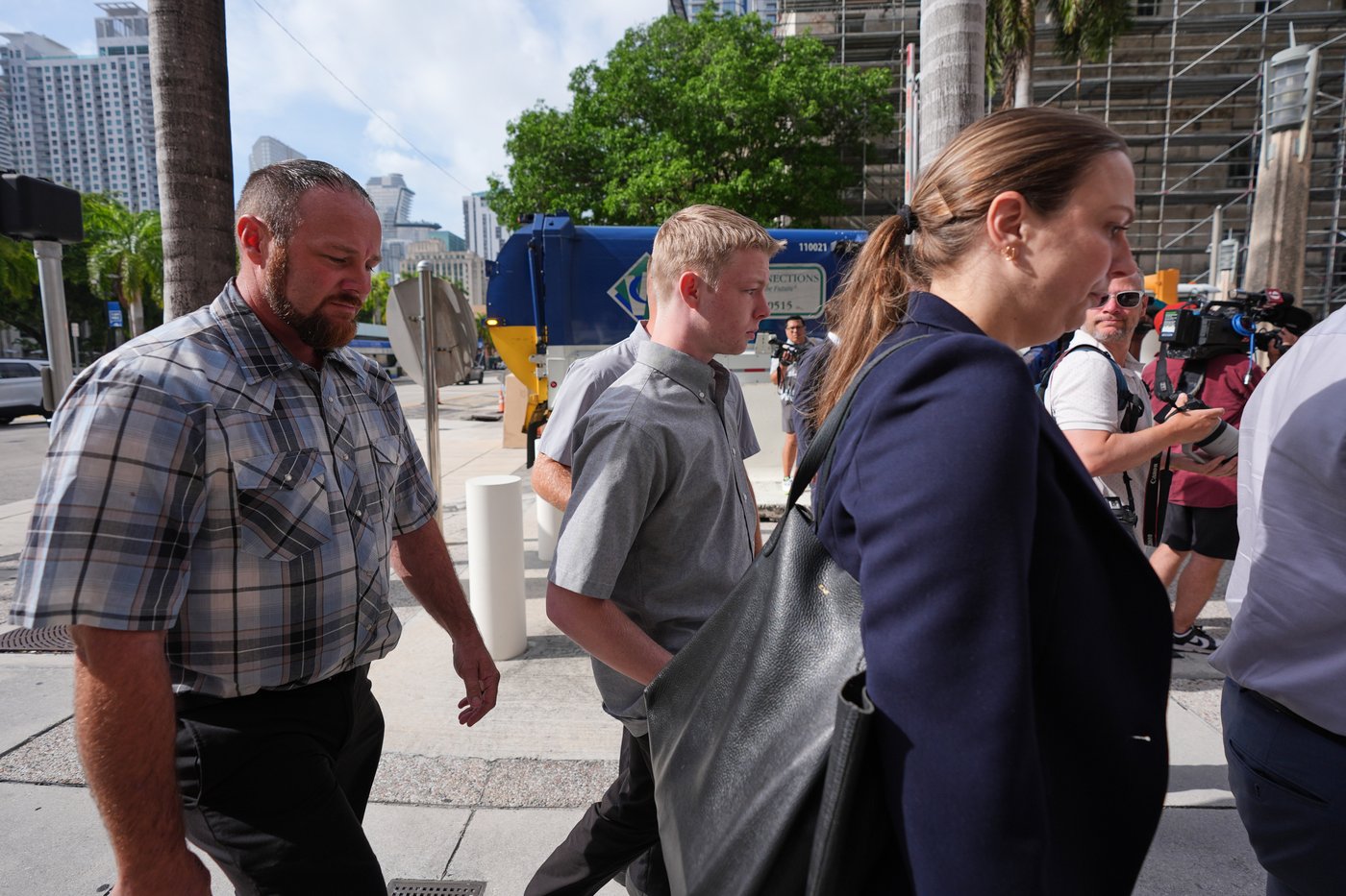 Teen charged with killing stepsister on Carnival Cruise remains free after hearing | iNFOnews.ca Teen charged with killing stepsister on Carnival Cruise remains free after hearing | iNFOnews.ca