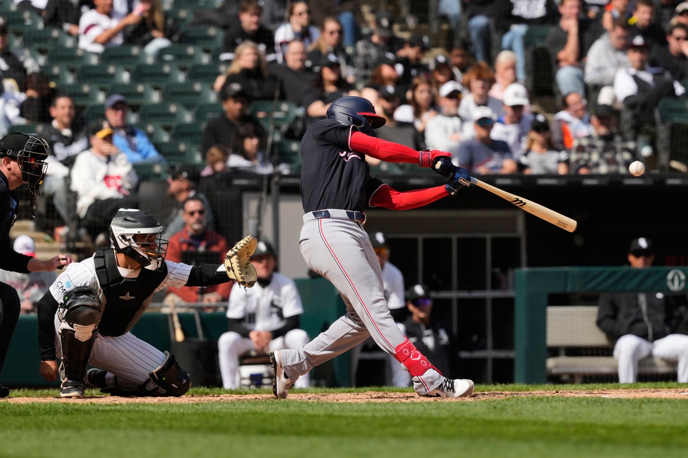 Abrams' sacrifice fly, Tena's pinch-hit HR in the 10th lift Nationals over White Sox 2-1 | iNFOnews.ca Abrams' sacrifice fly, Tena's pinch-hit HR in the 10th lift Nationals over White Sox 2-1 | iNFOnews.ca