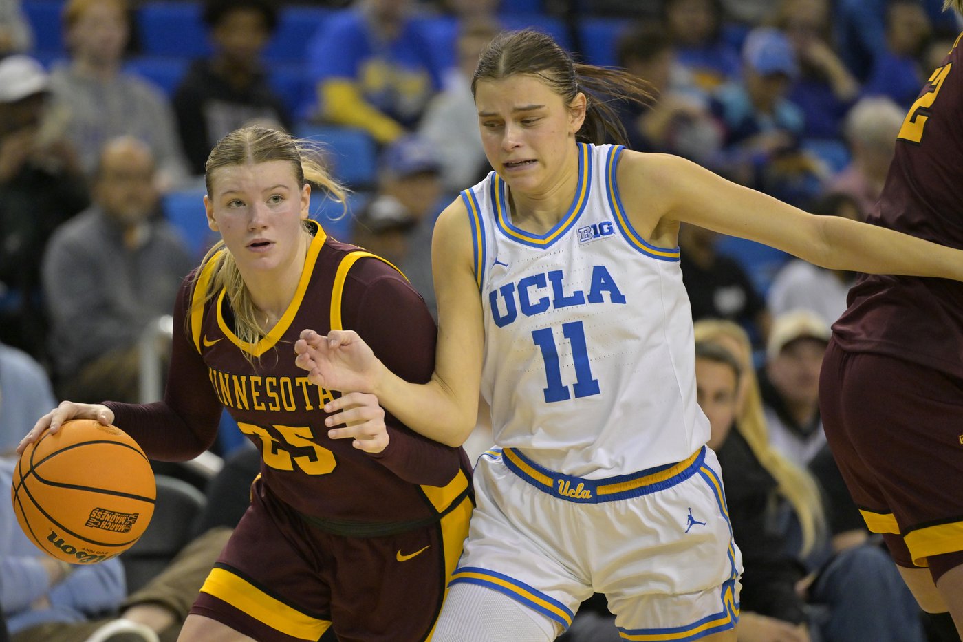 Aarnisalo, Rice help No. 1 UCLA remain unbeaten with 79-53 win over Minnesota | iNFOnews.ca