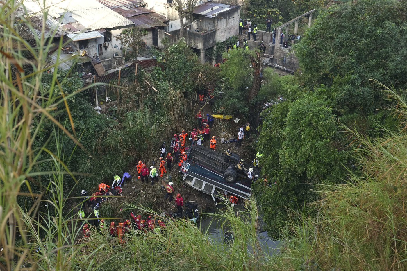 At least 55 are dead after a bus plunged into gorge in Guatemala | iNFOnews.ca At least 55 are dead after a bus plunged into gorge in Guatemala | iNFOnews.ca