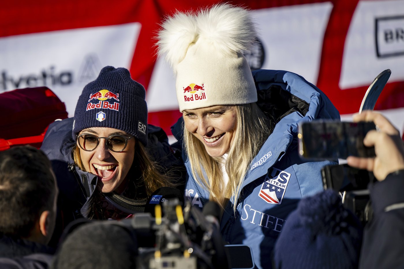 Lindsey Vonn takes a low-risk approach, 14th in her return to World Cup skiing at age 40 | iNFOnews.ca Lindsey Vonn takes a low-risk approach, 14th in her return to World Cup skiing at age 40 | iNFOnews.ca
