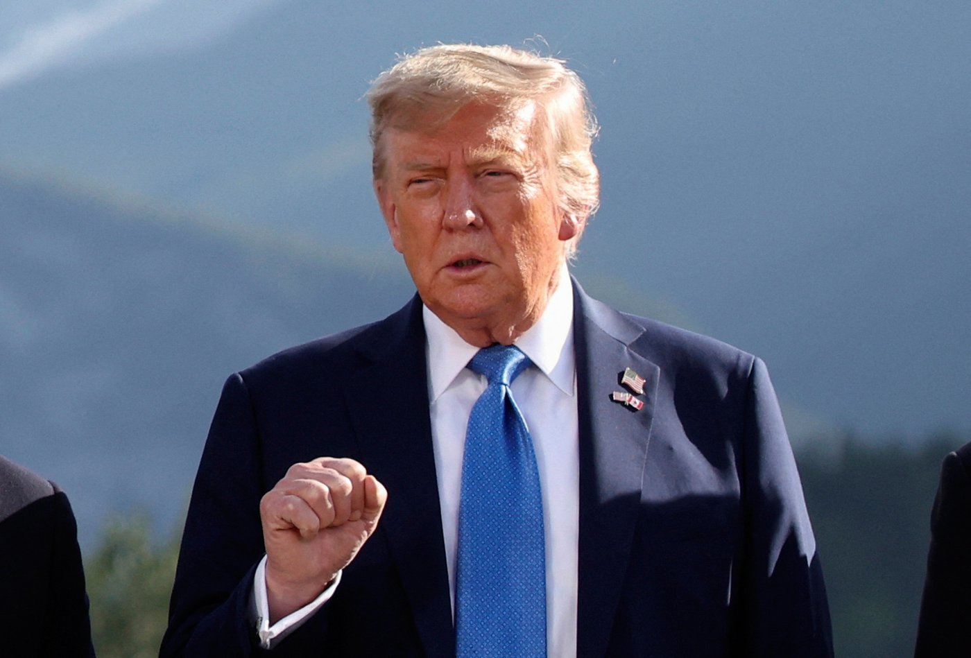 Trump says the US knows where Iran's Khamenei is hiding and urges Iran's unconditional surrender | iNFOnews.ca
