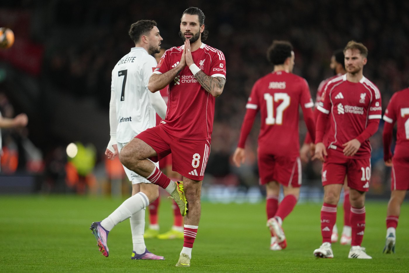 Szoboszlai the hero and villain as Liverpool overcome Barnsley in engrossing FA Cup match | iNFOnews.ca Szoboszlai the hero and villain as Liverpool overcome Barnsley in engrossing FA Cup match | iNFOnews.ca