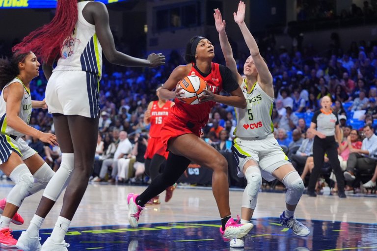 Social media post showing Bueckers and Reese betting on game 'missed the mark,' WNBA says | iNFOnews.ca