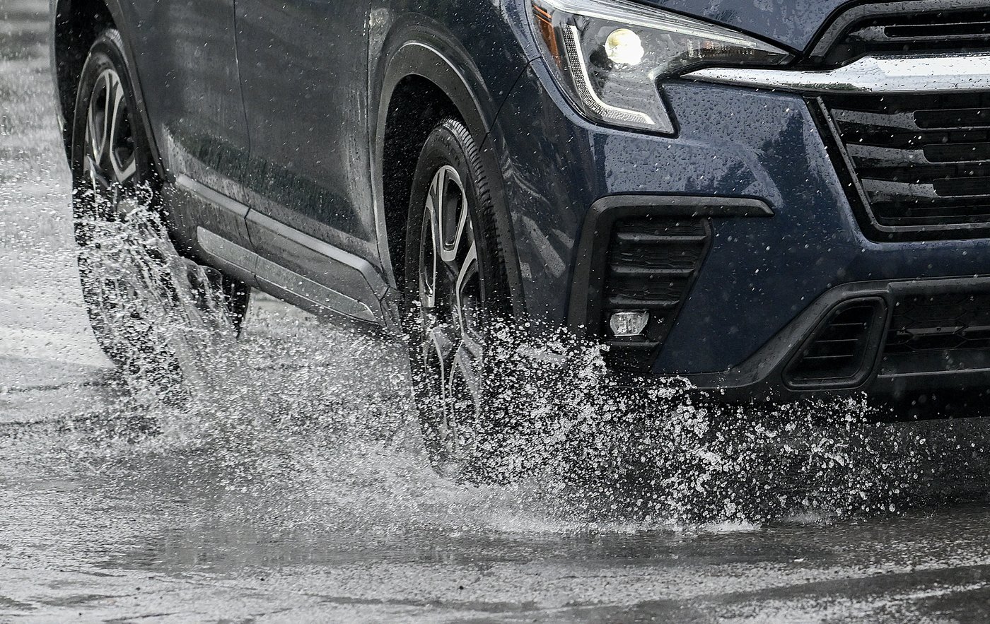 Several Quebec rivers under flood watch as Montreal activates response plan | iNFOnews.ca